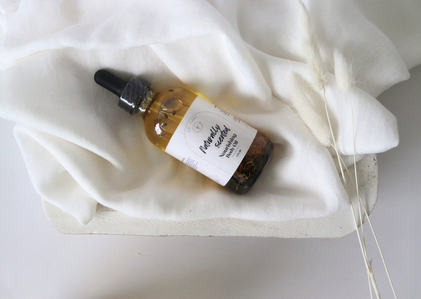 Naturally Scented Moisturizing Body Oil